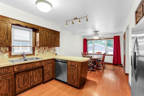 Tiny photo for 9221 Raymond Avenue, Oak Lawn, IL 60453 (MLS # 12499599)
