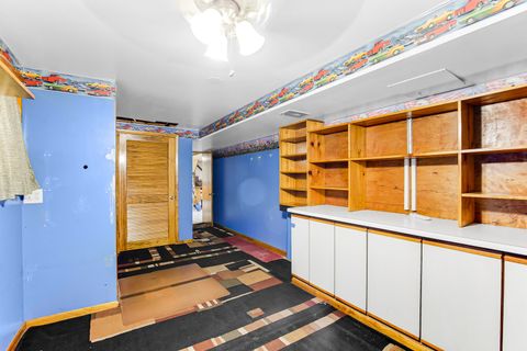 Tiny photo for 9221 Raymond Avenue, Oak Lawn, IL 60453 (MLS # 12499599)