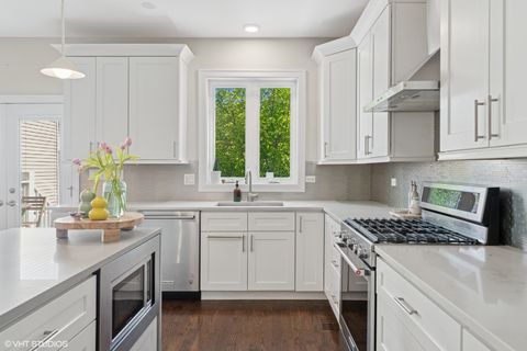 Tiny photo for 3331 W Crystal Street, Chicago, IL 60651 (MLS # 12563491)