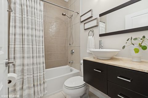 Tiny photo for 3331 W Crystal Street, Chicago, IL 60651 (MLS # 12563491)