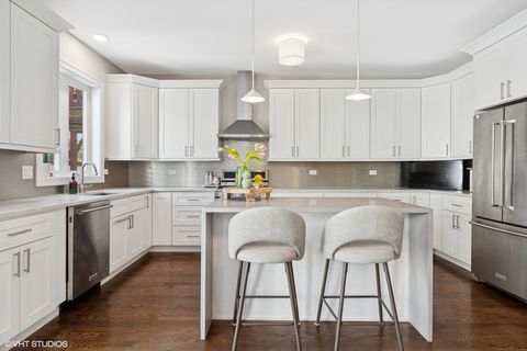 Tiny photo for 3331 W Crystal Street, Chicago, IL 60651 (MLS # 12563491)