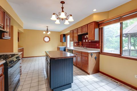Tiny photo for 389 Pine Grove Avenue, Gurnee, IL 60031 (MLS # 12460366)