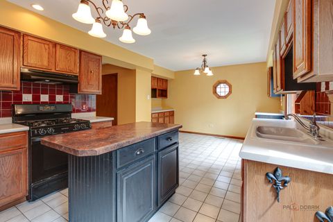 Tiny photo for 389 Pine Grove Avenue, Gurnee, IL 60031 (MLS # 12460366)