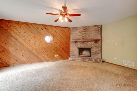 Tiny photo for 389 Pine Grove Avenue, Gurnee, IL 60031 (MLS # 12460366)