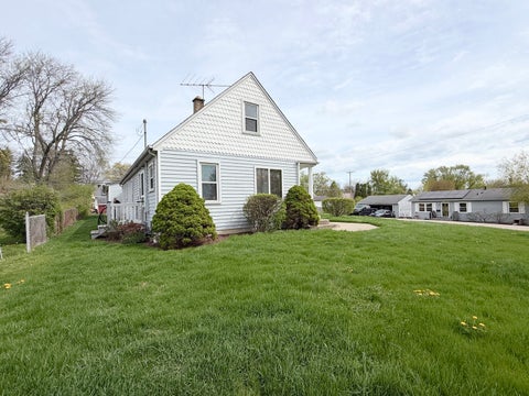 Tiny photo for 700 Warrior Drive, Round Lake Heights, IL 60073 (MLS # 12685611)