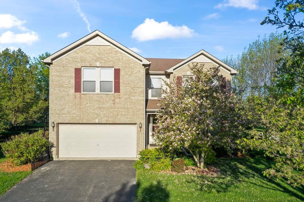Photo for 1018 Butterfield Circle E, Shorewood, IL 60404 (MLS # 12500494)