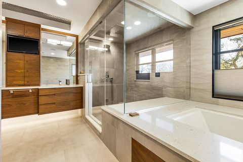 Tiny photo for 6505 N Knox Avenue, Lincolnwood, IL 60645 (MLS # 12408141)