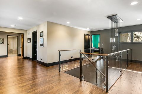 Tiny photo for 6505 N Knox Avenue, Lincolnwood, IL 60645 (MLS # 12408141)