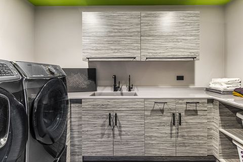 Tiny photo for 6505 N Knox Avenue, Lincolnwood, IL 60645 (MLS # 12408141)