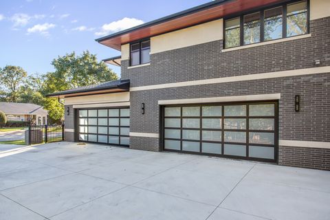 Tiny photo for 6505 N Knox Avenue, Lincolnwood, IL 60645 (MLS # 12408141)