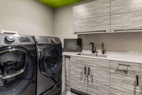 Tiny photo for 6505 N Knox Avenue, Lincolnwood, IL 60645 (MLS # 12408141)