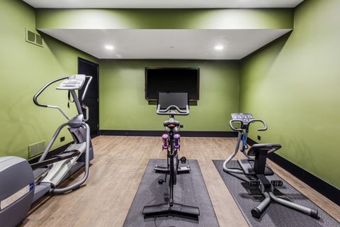 Tiny photo for 6505 N Knox Avenue, Lincolnwood, IL 60645 (MLS # 12408141)