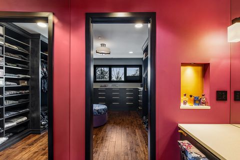 Tiny photo for 6505 N Knox Avenue, Lincolnwood, IL 60645 (MLS # 12408141)