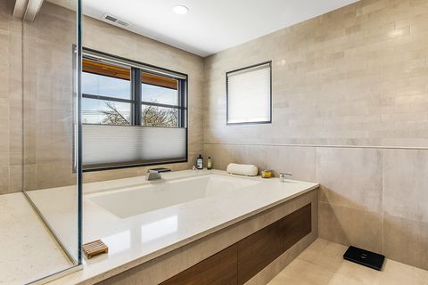 Tiny photo for 6505 N Knox Avenue, Lincolnwood, IL 60645 (MLS # 12408141)