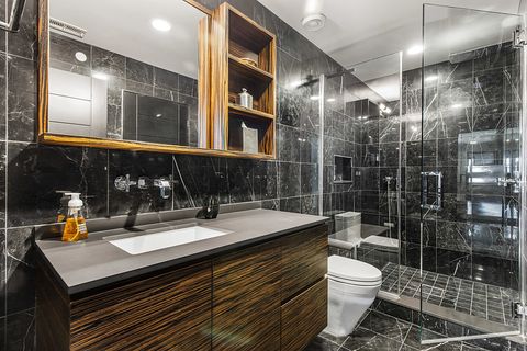 Tiny photo for 6505 N Knox Avenue, Lincolnwood, IL 60645 (MLS # 12408141)