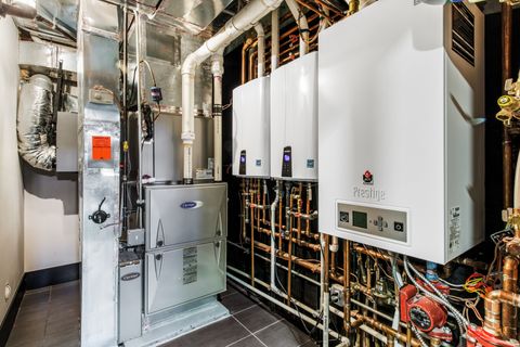 Tiny photo for 6505 N Knox Avenue, Lincolnwood, IL 60645 (MLS # 12408141)