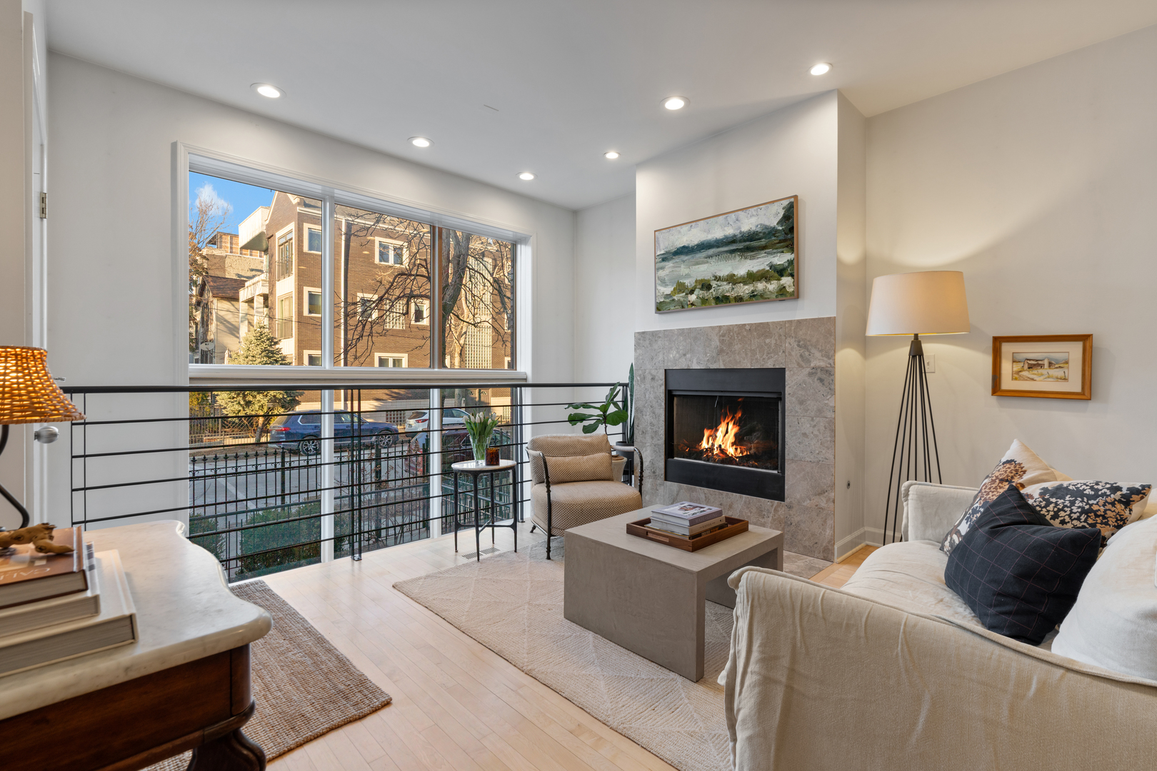 1827 W Iowa Street 1