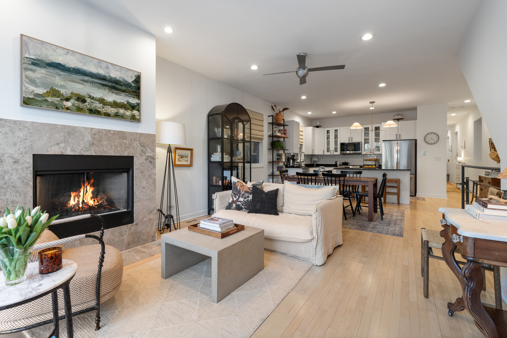 1827 W Iowa Street 1