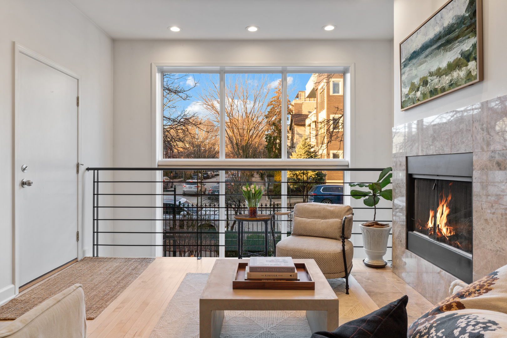 1827 W Iowa Street 1