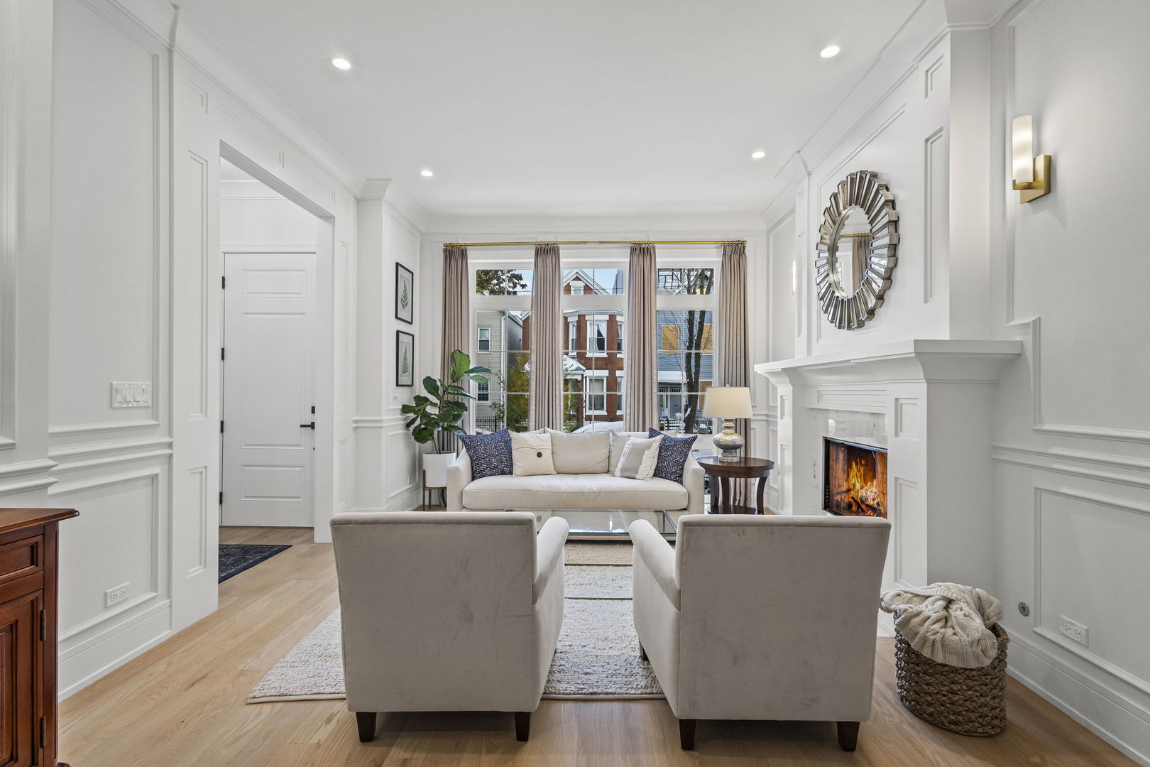 1718 N Artesian Street