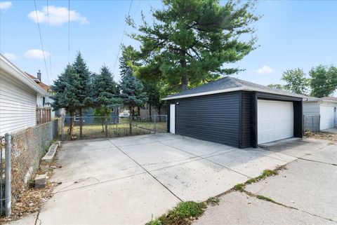 Tiny photo for 1336 Grove Avenue, Berwyn, IL 60402 (MLS # 12526567)