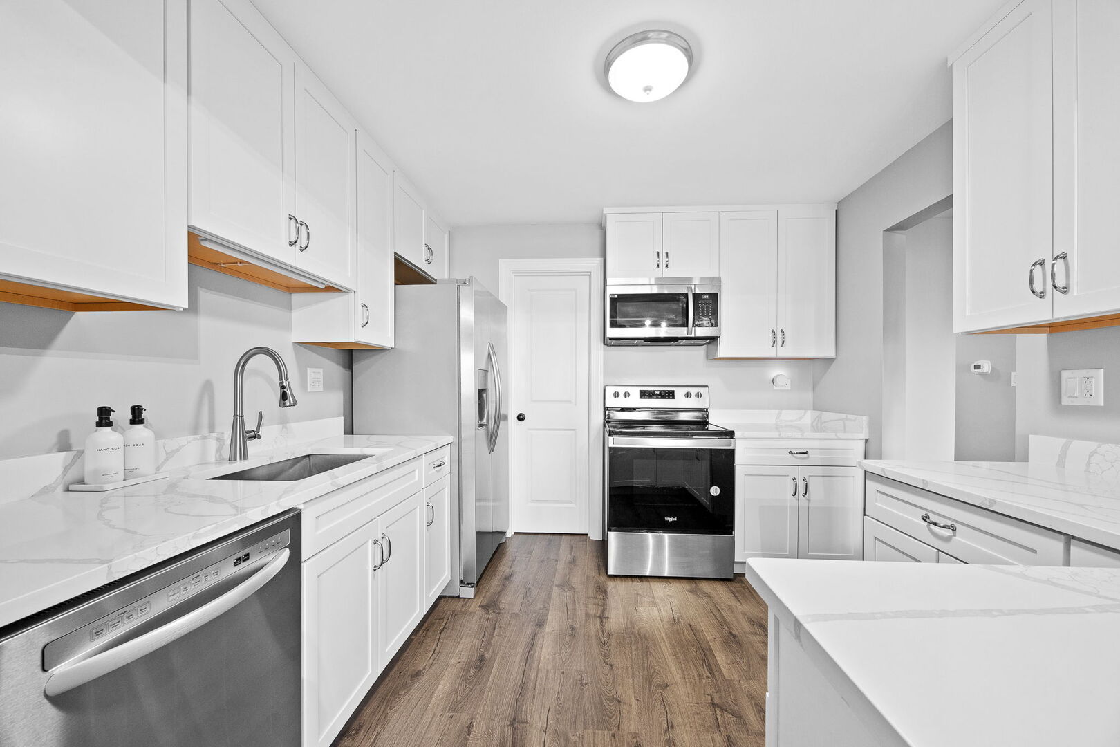 2153 Lancaster Circle 102B