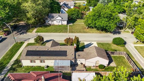 Tiny photo for 700 N 8th Avenue, Kankakee, IL 60901 (MLS # 12490172)