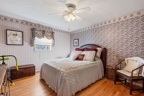 Tiny photo for 700 N 8th Avenue, Kankakee, IL 60901 (MLS # 12490172)