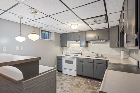 Tiny photo for 700 N 8th Avenue, Kankakee, IL 60901 (MLS # 12490172)