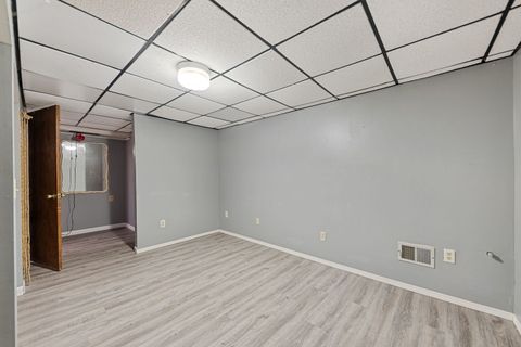 Tiny photo for 700 N 8th Avenue, Kankakee, IL 60901 (MLS # 12490172)