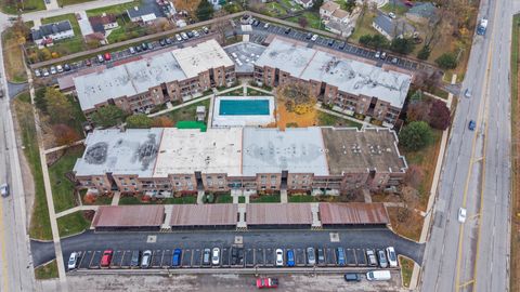 Tiny photo for 3615 E Central Road #101, Glenview, IL 60025 (MLS # 12519855)