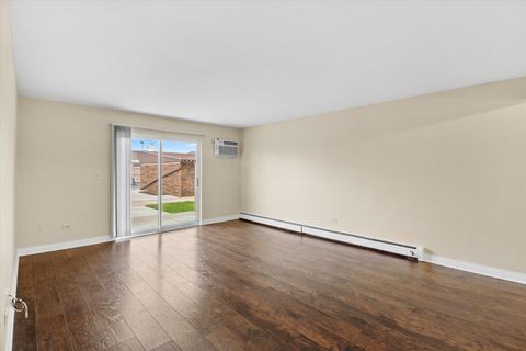 Tiny photo for 3615 E Central Road #101, Glenview, IL 60025 (MLS # 12519855)