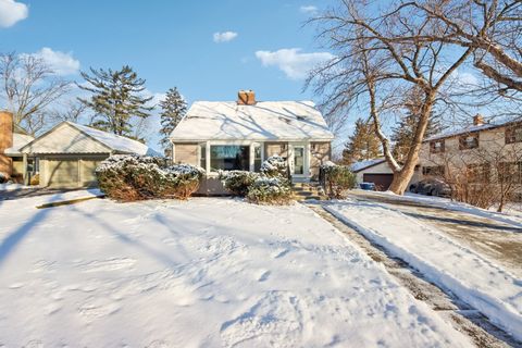 Photo of 228 4th Street, Downers Grove, IL 60515 (MLS # 12555700)