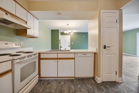Tiny photo for 1900 Plum Grove Road #2C, Rolling Meadows, IL 60008 (MLS # 12549877)