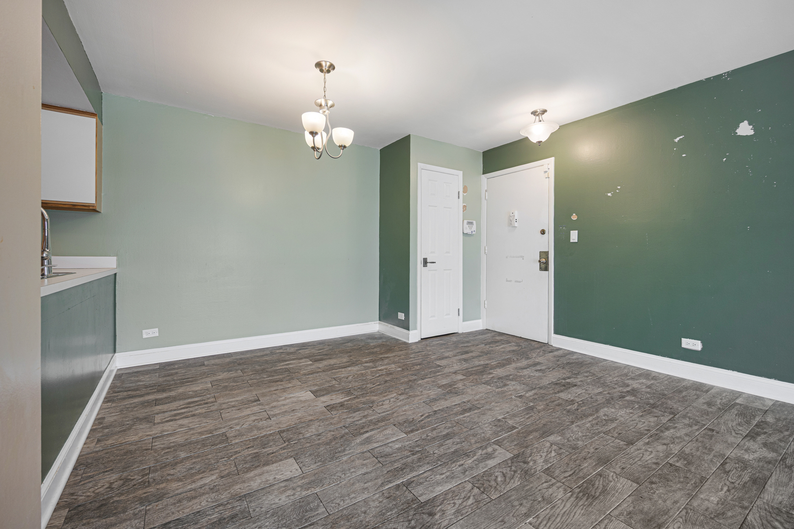 1900 Plum Grove Road 2C