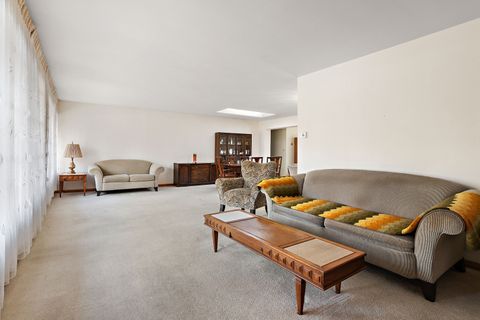 Tiny photo for 103 S Maple Lane, Prospect Heights, IL 60070 (MLS # 12540588)