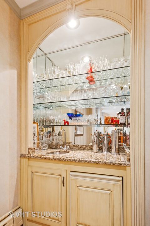 Tiny photo for 20 E Cedar Street #8B, Chicago, IL 60610 (MLS # 12431524)