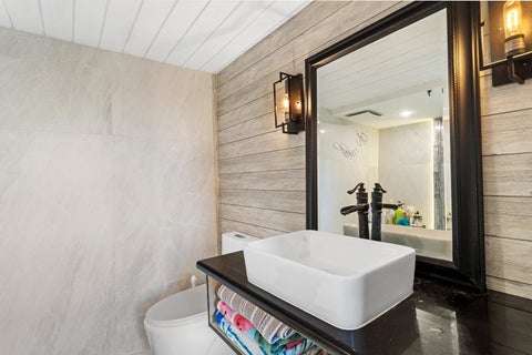 Tiny photo for 40 N TOWER Road #1E, Oak Brook, IL 60523 (MLS # 12754331)