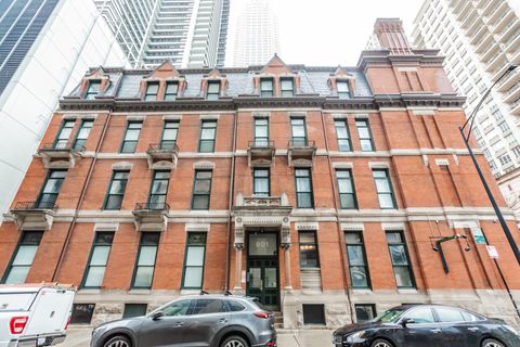 807 N Wabash Avenue 3E Chicago IL 60611