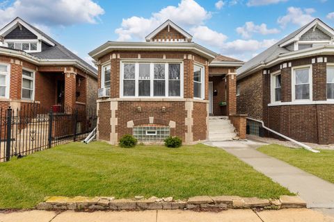 Photo of 6455 S California Avenue, Chicago, IL 60629 (MLS # 12616923)