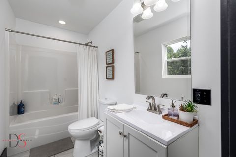 Tiny photo for 1845 LaSalle Street, Ottawa, IL 61350 (MLS # 12401766)