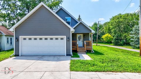 Tiny photo for 1845 LaSalle Street, Ottawa, IL 61350 (MLS # 12401766)