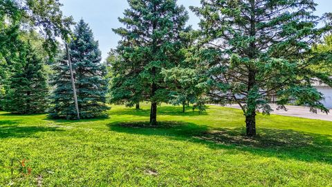 Tiny photo for 1845 LaSalle Street, Ottawa, IL 61350 (MLS # 12401766)