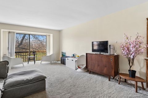 Tiny photo for 6818 Roberts Drive #6, Woodridge, IL 60517 (MLS # 12606030)