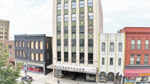 Photo of 212 N Center Street #201, Bloomington, IL 61701 (MLS # 12325223)