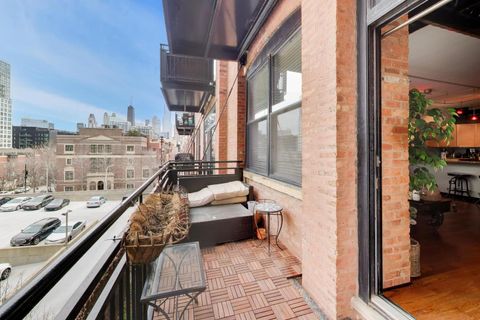 Tiny photo for 520 W HURON Street #406, Chicago, IL 60654 (MLS # 12603315)