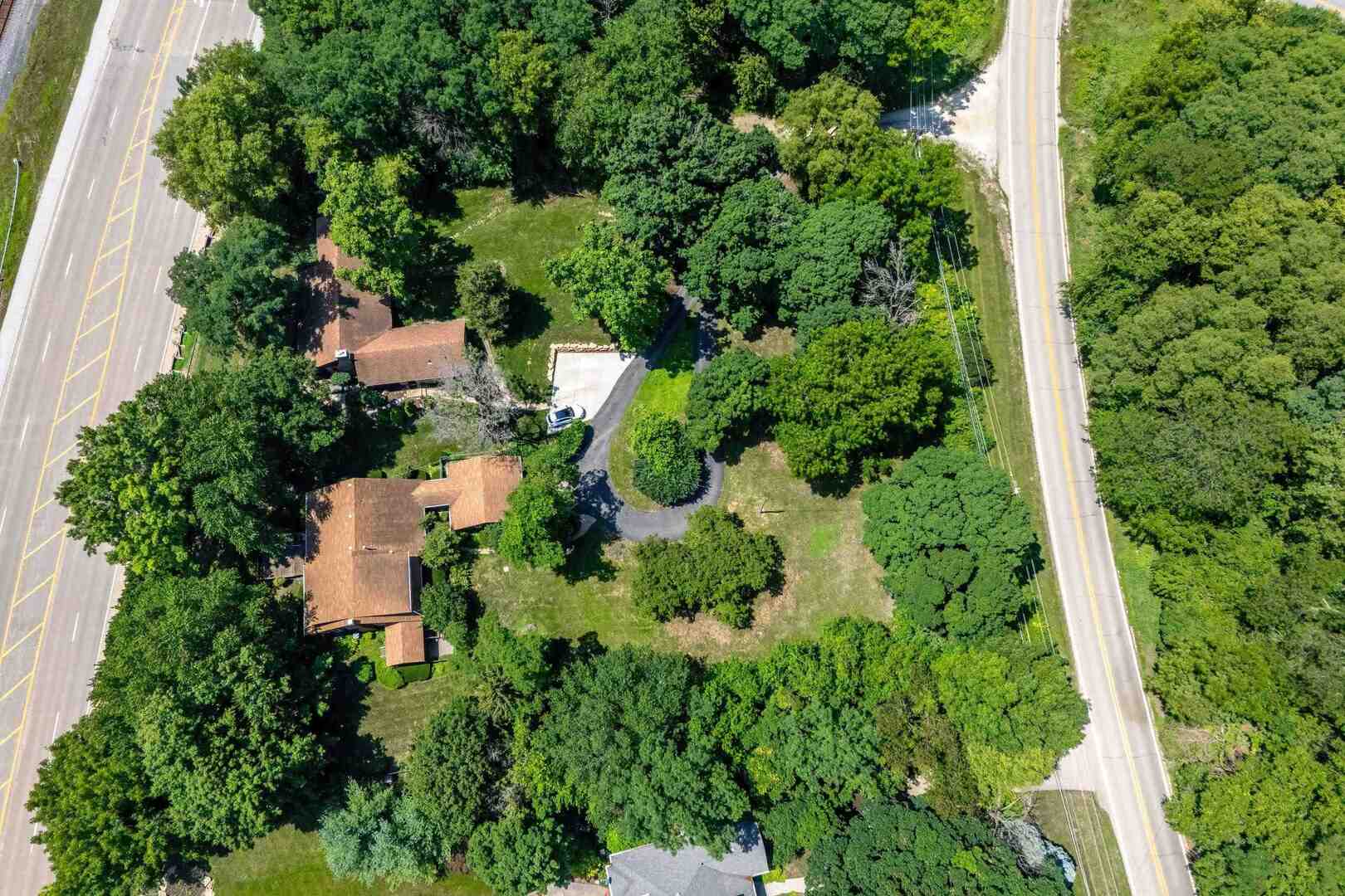 25111 VALLEY Drive