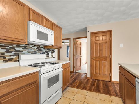 Tiny photo for 10184 Metalmark Lane #142D, Roscoe, IL 61073 (MLS # 12612434)