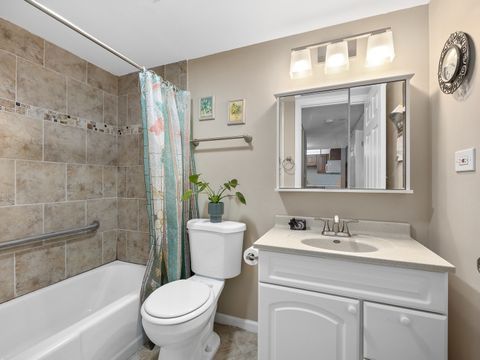 Tiny photo for 5540 Walnut Avenue #33A, Downers Grove, IL 60515 (MLS # 12506863)