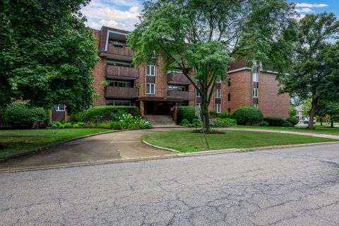 120 S Spruce Avenue 406 Wood Dale IL 60191